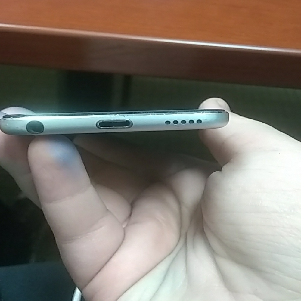 Ipod touch - Picture 2 of 4
